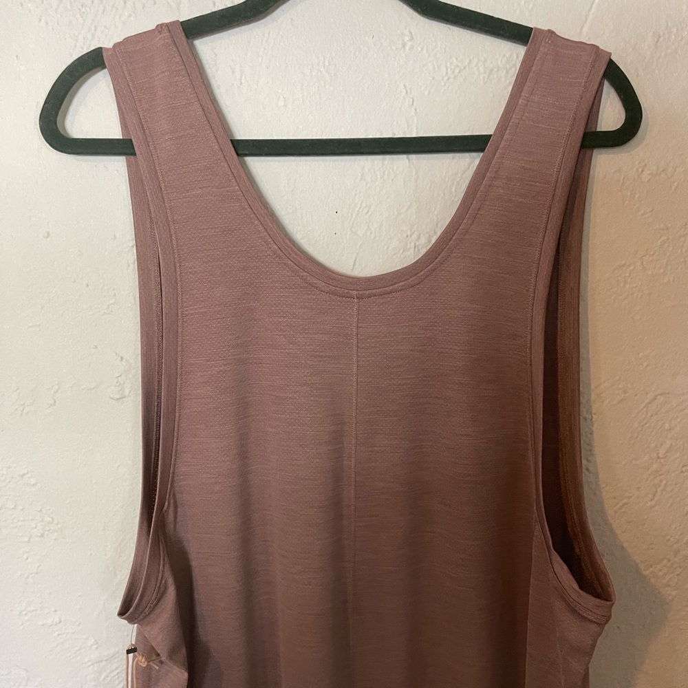 Sleeveless Mauve Jumpsuit with Pockets - Picture 5 of 6